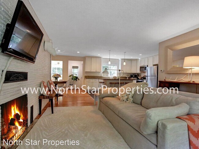 Foto del edificio - 4 br, 2 bath House - 232 6th St