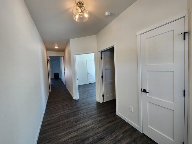 Foto del edificio - 812 7th St SW