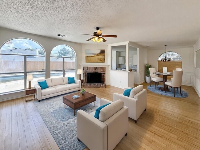 Foto del edificio - 6717 Smallwood Dr