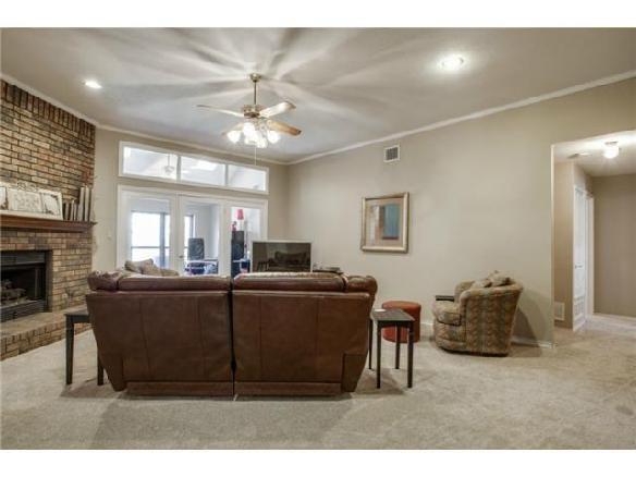 Foto del edificio - 3701 Dutton Dr