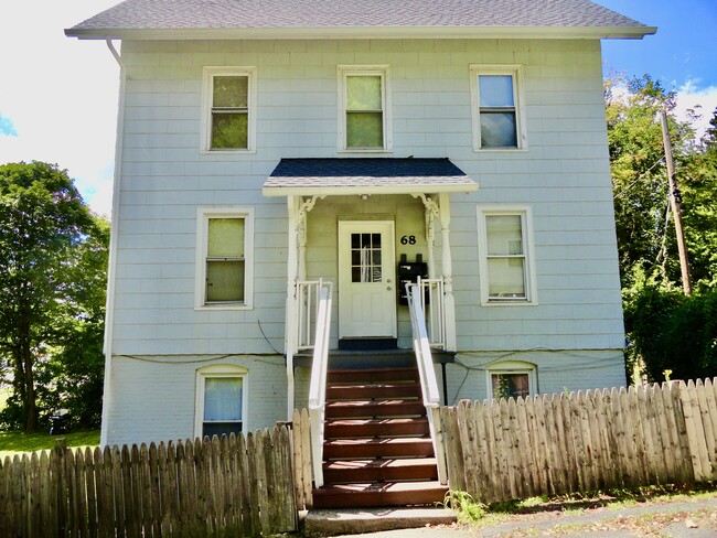 Building Photo - 68 Ingraham St