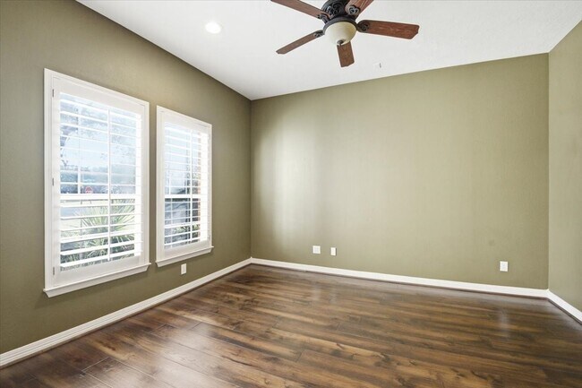 Foto del edificio - 3410 Mystic Port Ct