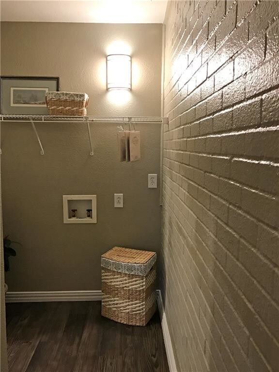 Foto del edificio - 10006 Regal Park Ln