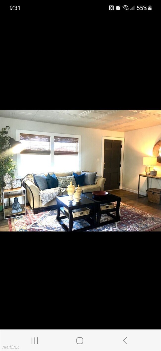 Building Photo - 3 br, 1 bath House - 3727 South Landess St...