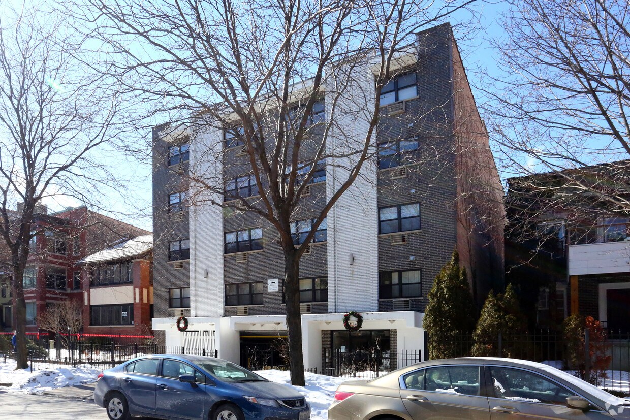 Foto principal - Crescent Drive Apartments