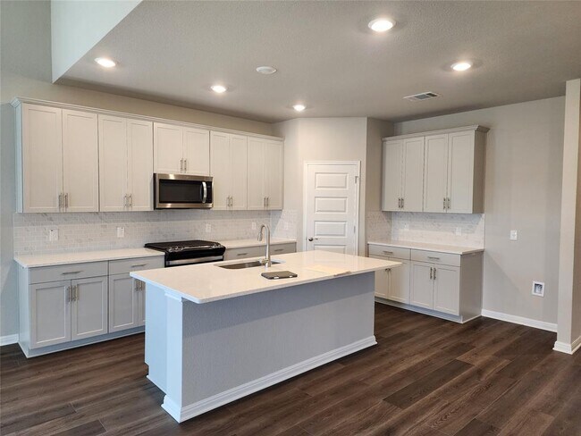Foto del edificio - 120 Greenspire Ln