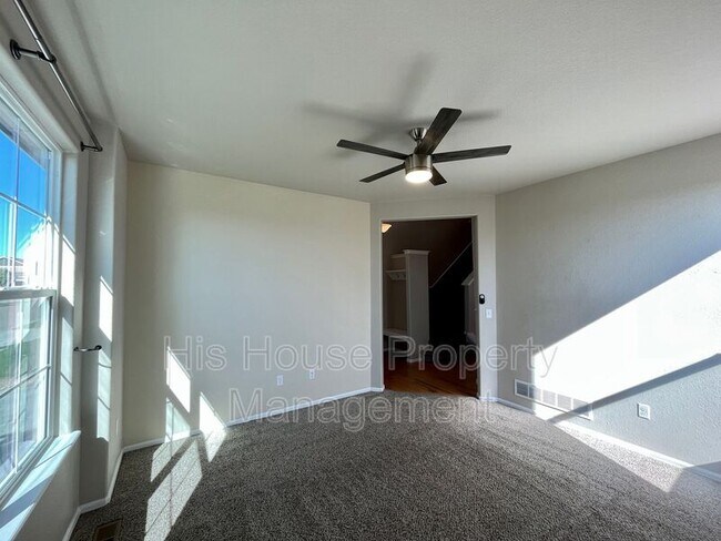 Foto del edificio - 842 Sunlight Peak Dr