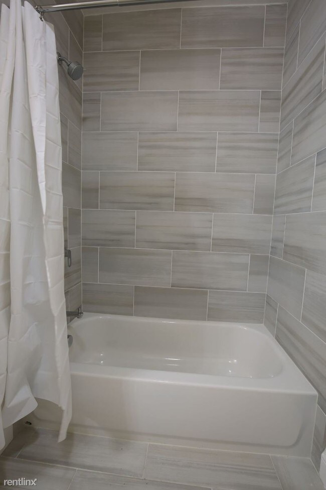 Foto del edificio - 19 Perrin St