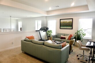 Building Photo - 31106 Aumbrey Ivy Ct