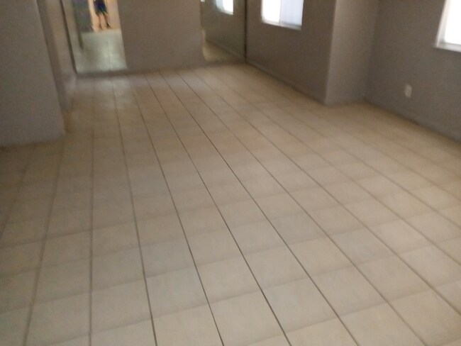 Building Photo - 5512 Lake Highlands Dr