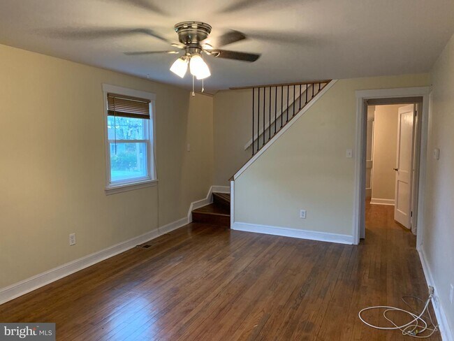 Building Photo - 1420 Reiff Rd