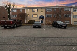 Building Photo - 4412 Falls Bridge Dr