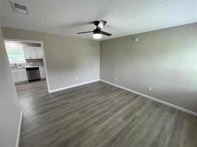 Building Photo - 1220 Chapman Dr