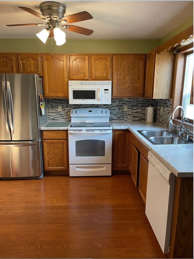 Building Photo - 738 Vilas St