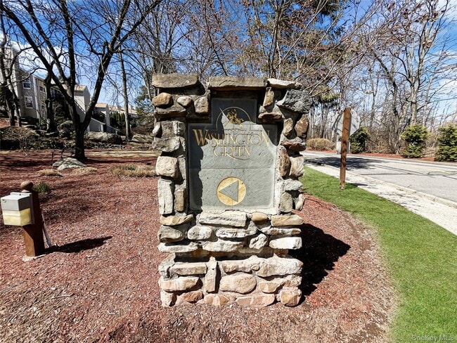 Building Photo - 1024 Washington Green