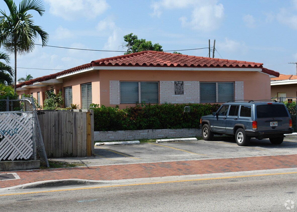 Foto del edificio - 1632 SW 7th St