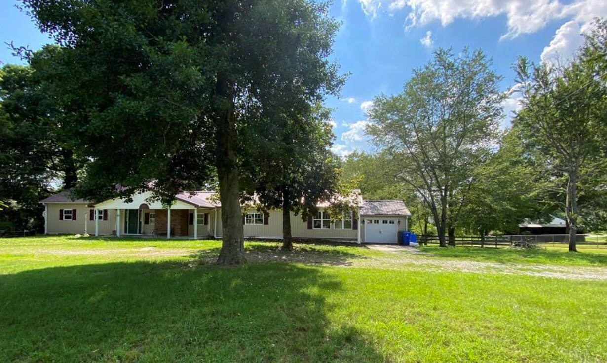 Front - 481 David Smith Rd