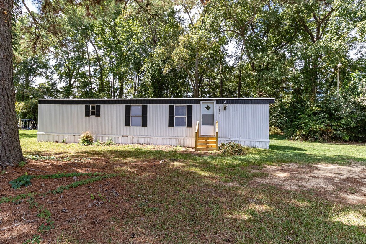 Foto principal - 2 Bedroom, 1 Bathroom Mobile Home in Fremont