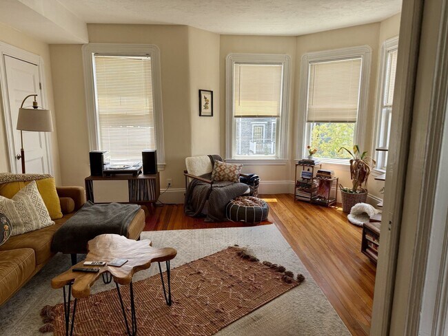 Foto del edificio - 242 Brown St