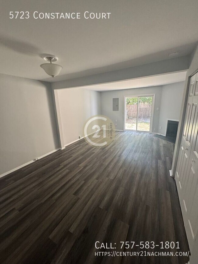 Foto del edificio - 5723 Constance Ct