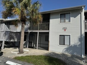 Building Photo - 1055 Palm Ave