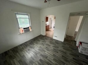 Building Photo - 195 Campbell Park