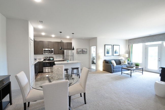 Building Photo - River Ridge