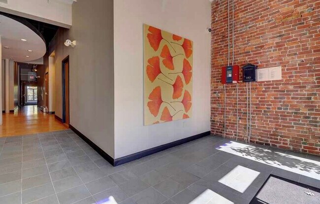 Lobby - 755 Westminster St