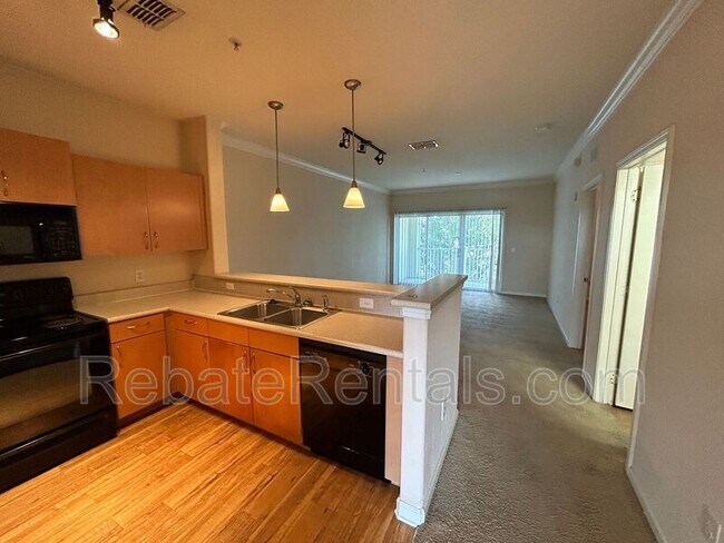 Foto del edificio - 8290 Gate Pkwy W