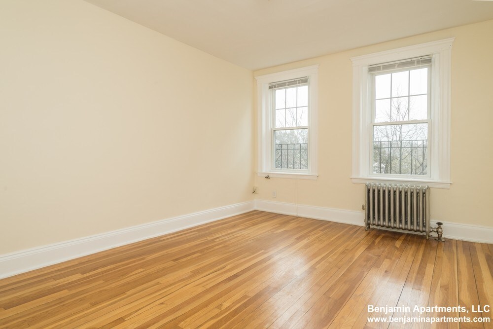 Primary Photo - 278 Chestnut Hill Ave