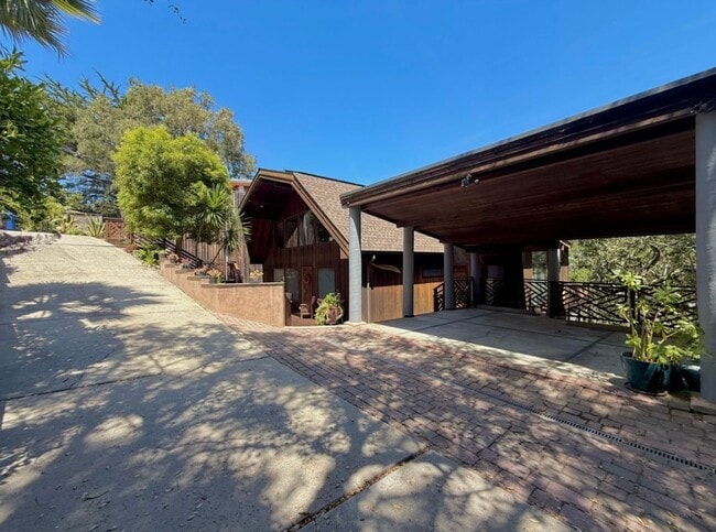 Building Photo - 35 Linda Vista Dr