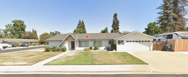 Foto del edificio - 2342 S Sowell St