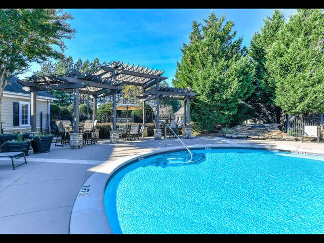 Cenador en la piscina - Walden Creek