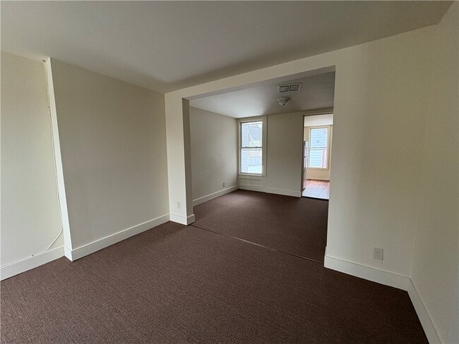 Foto del edificio - 2-12-12 Cliff St