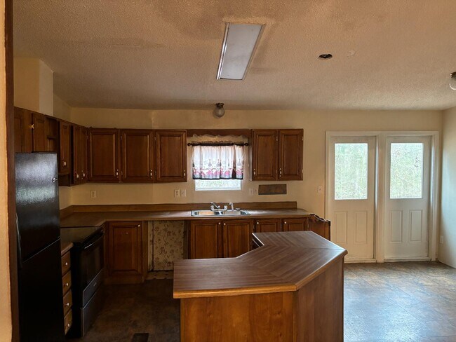 Foto del edificio - 132 Sallie Rd