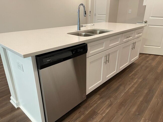 Foto del edificio - 78 Cedar Ln