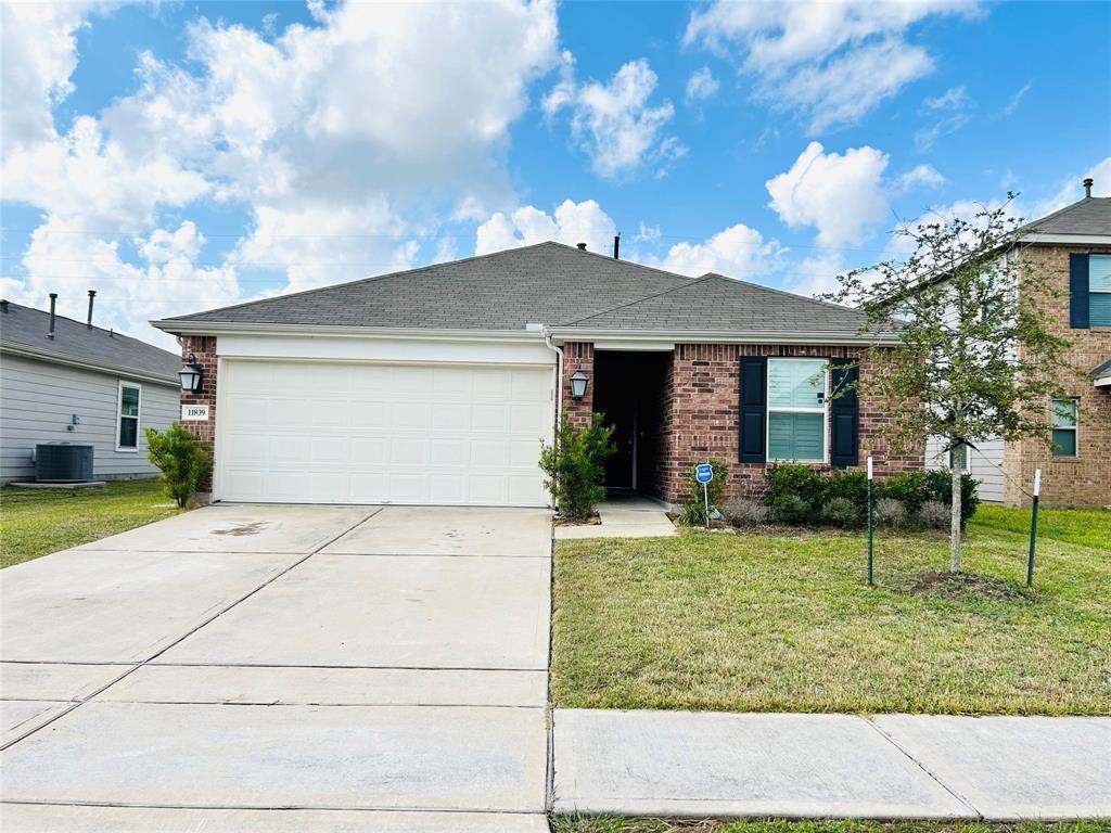 11839 Main Oak St, Houston, TX 77038 House Rental in Houston, TX