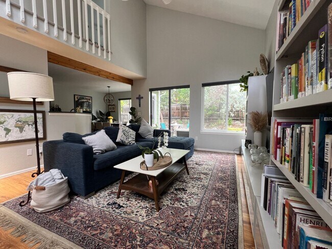 Foto del edificio - Beautiful 3 Bed/3 Bath in North Boulder Available 7/6