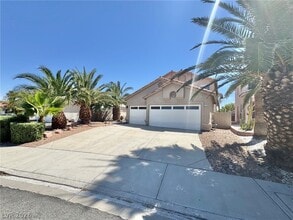 Building Photo - 216 Chiquis Ct