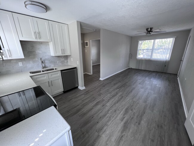 Foto del edificio - 1030 Delaney Ave