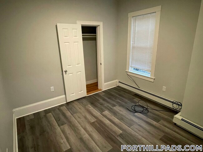 Foto del edificio - 1922 Columbus Ave