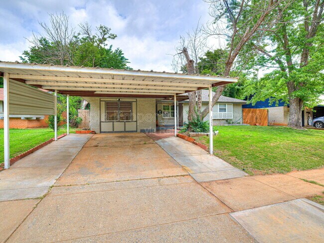 Foto del edificio - 3305 Neighbors Ln