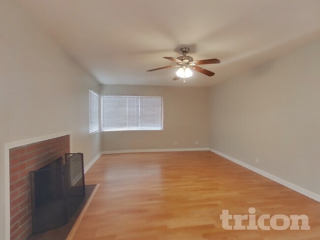 Foto del edificio - 362 Rio Del Mar