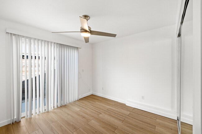 Foto del edificio - 4928 54th St