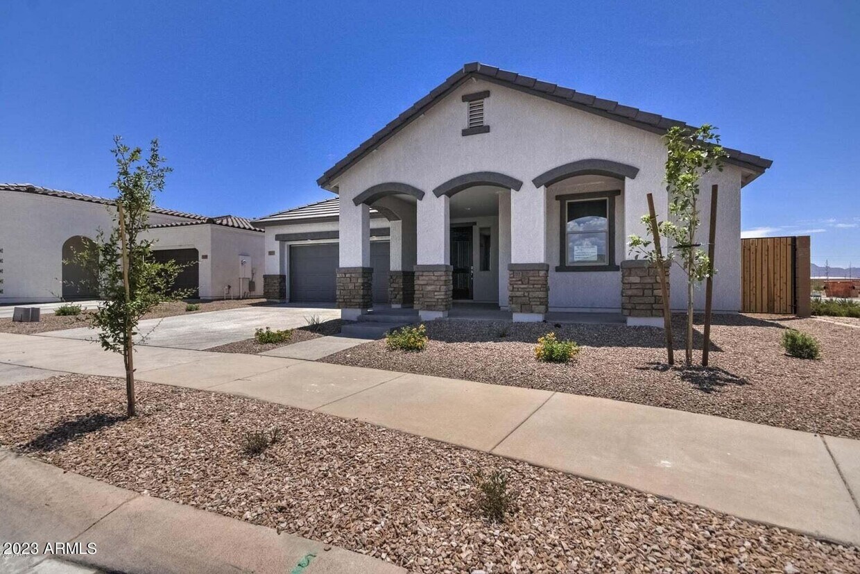 Primary Photo - 22505 E Via Las Brisas