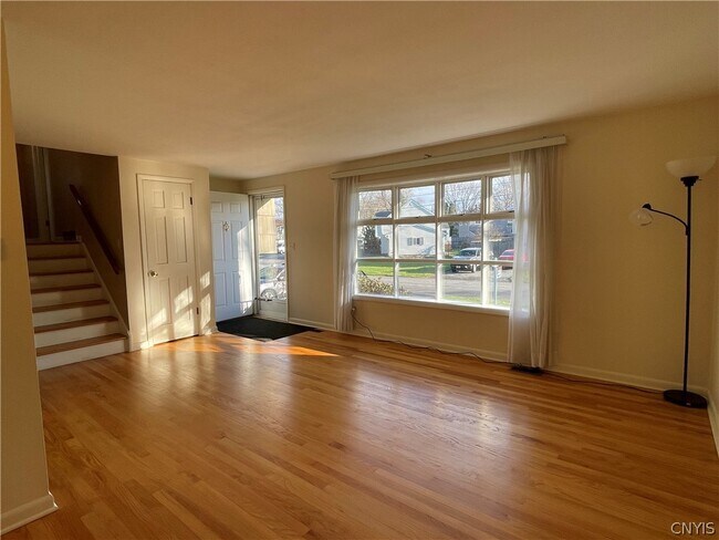 Foto del edificio - 17 Juneberry Ln