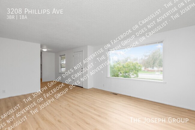 Foto del edificio - 3208 Phillips Ave