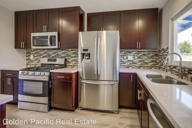 Building Photo - 2 br, 2 bath House - 915 La Fiesta Ct.