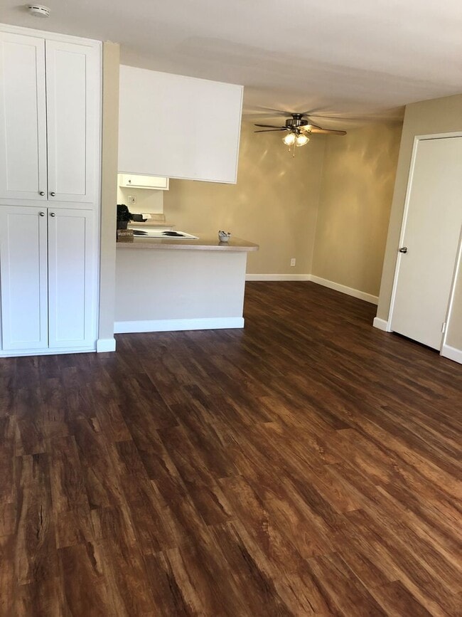 Interior Photo - Parklane Apartments