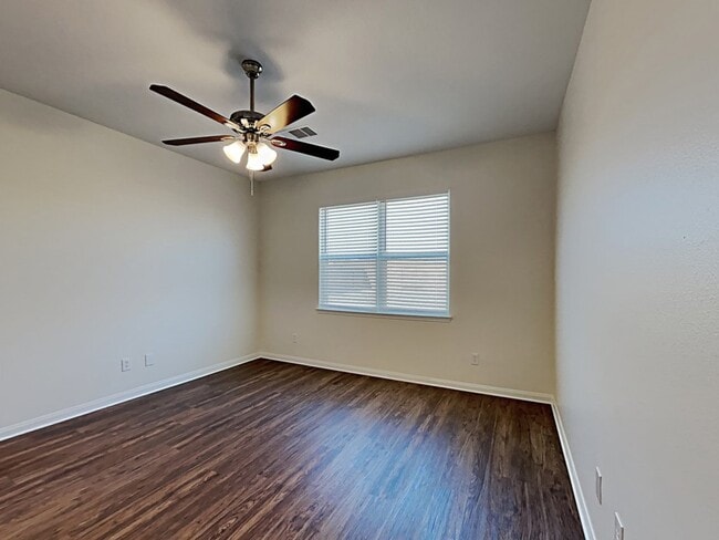 Foto del edificio - 22510 Mount Echo Dr